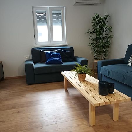 Beachfront House Ivana With Pool - Renovated 2025 Cesarica Esterno foto