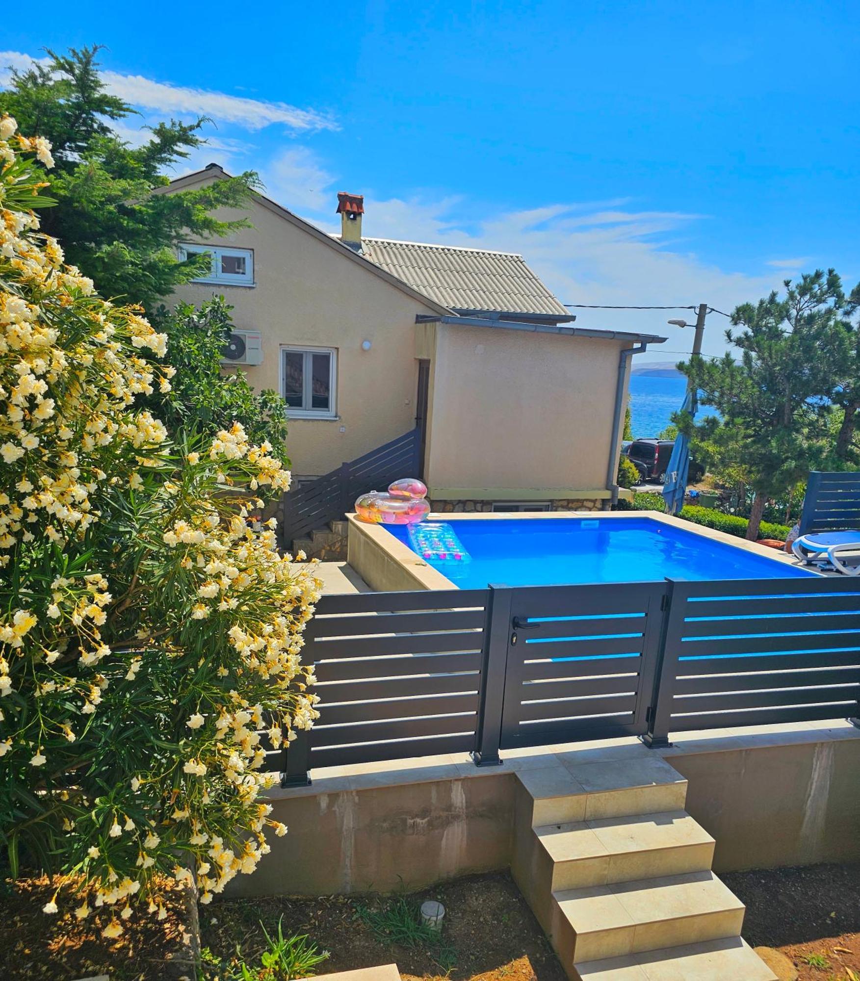 Beachfront House Ivana With Pool - Renovated 2025 Cesarica Esterno foto