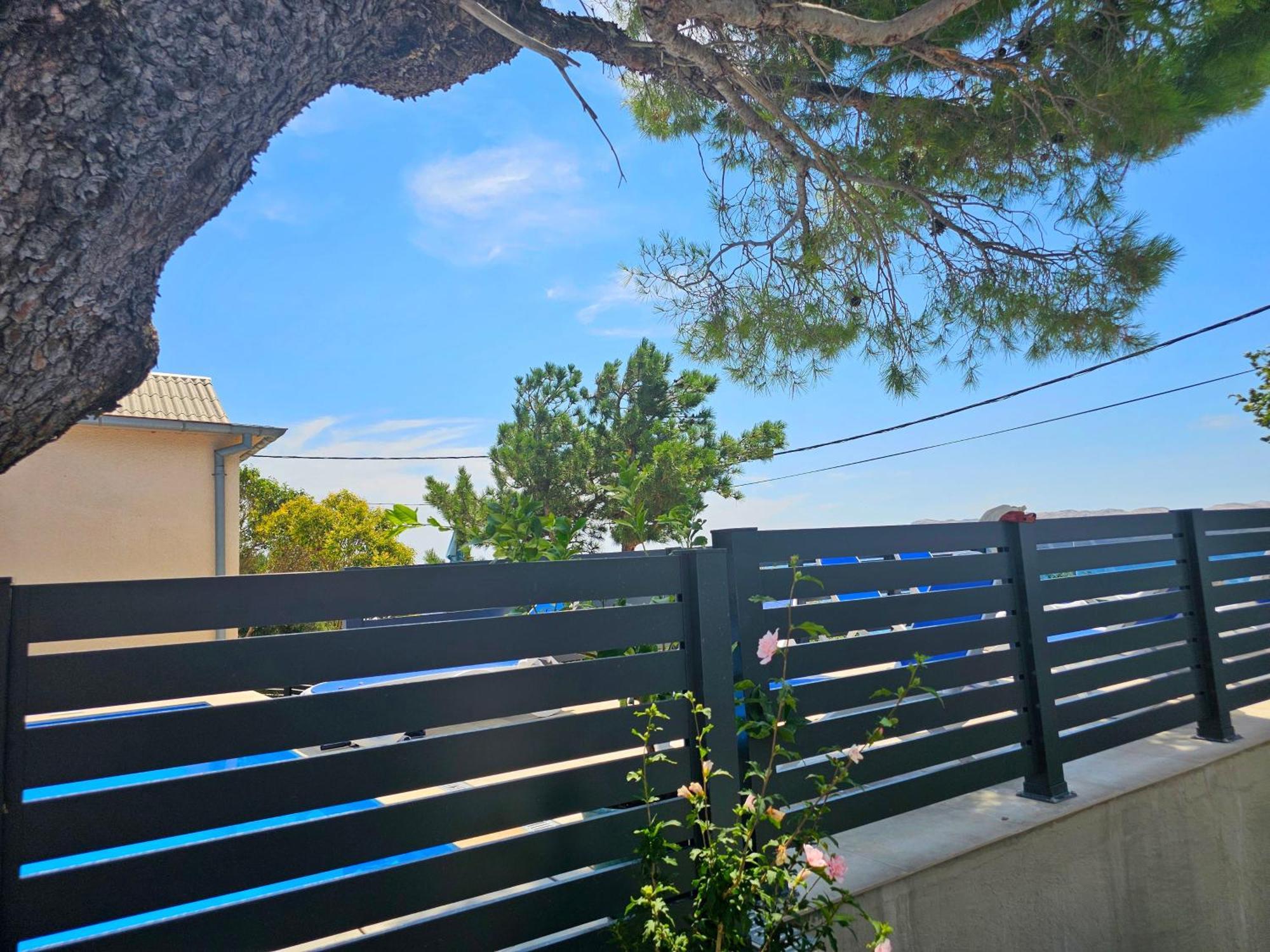 Beachfront House Ivana With Pool - Renovated 2025 Cesarica Esterno foto
