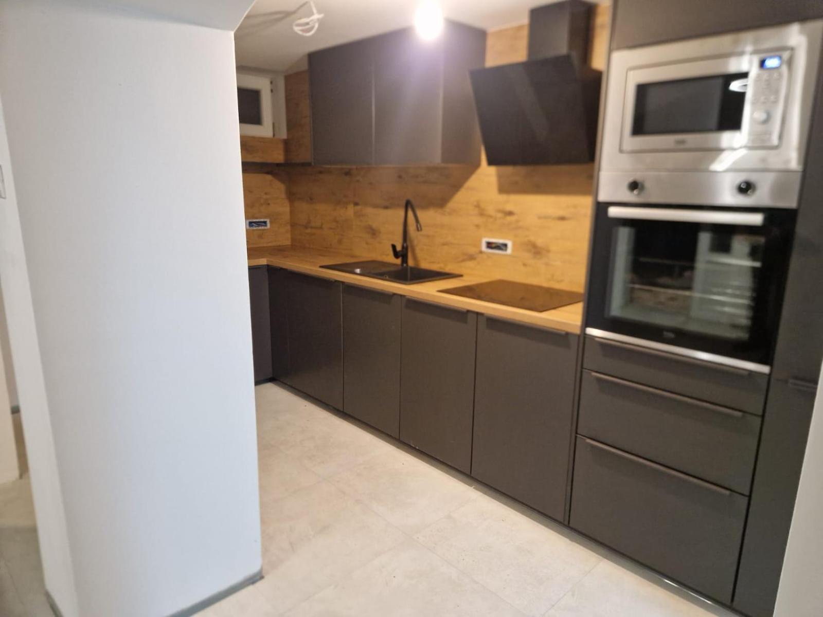 Beachfront House Ivana With Pool - Renovated 2025 Cesarica Esterno foto