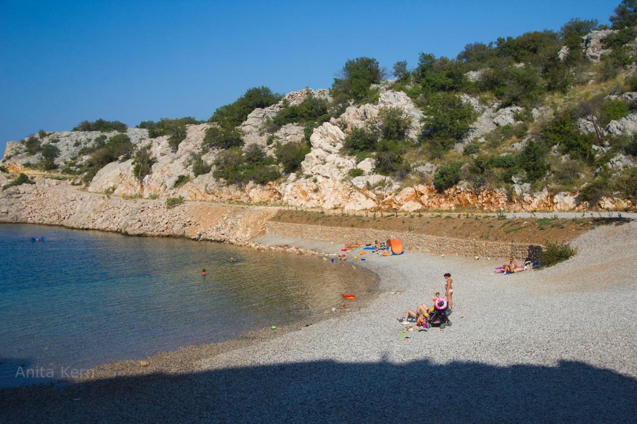 Beachfront House Ivana With Pool - Renovated 2025 Cesarica Esterno foto